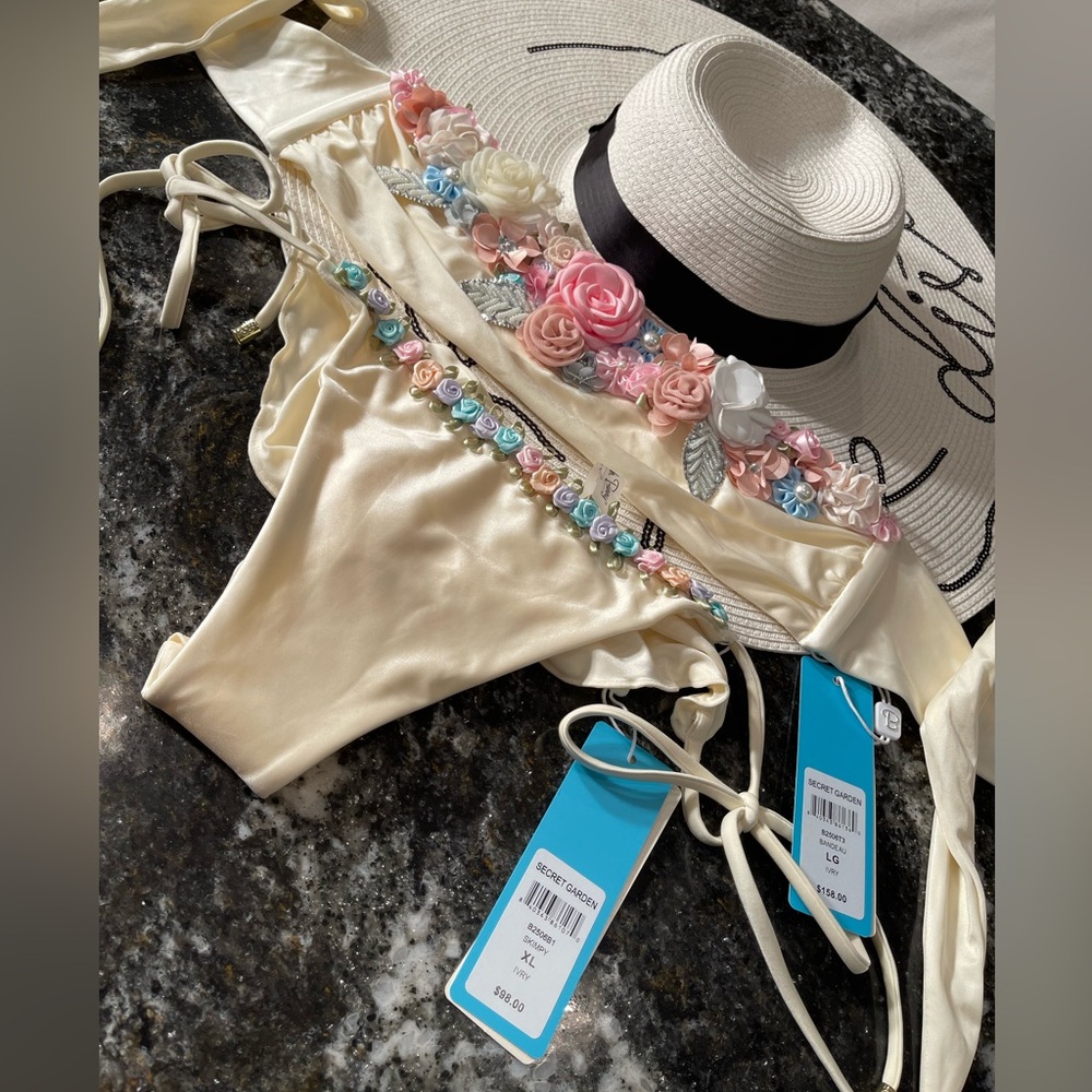 NWT beach bunny bikini L top ;XL bottoms mint condition SECRET GARDEN - Picture 6 of 12